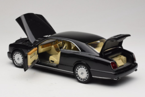 Bentley Brooklands Black Minichamps 1:18 100139600 Diecast - image 5 of 8
