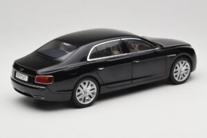Bentley Flying Spur W12 Onyx Black Kyosho 1:18 08891NX Diecast - image 3 of 8
