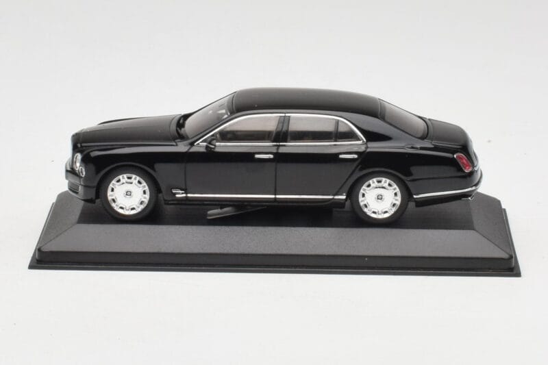 Bentley Mulsanne Black Minichamps 1:43 436139900 Diecast