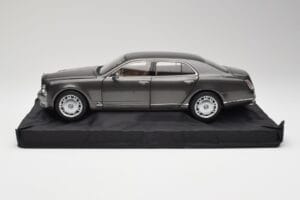 Bentley Mulsanne Brodgar Metallic Minichamps 1:18 BL843 Diecast - image 4 of 8