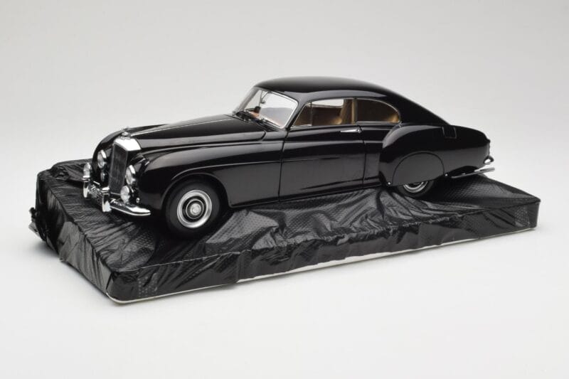 Bentley R-Type Continental Black Metallic Minichamps 1:18 100139420 Diecast