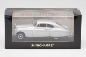 Bentley R-Type Continental Silver Minichamps 1:43 436139421 Diecast - image 4 of 4