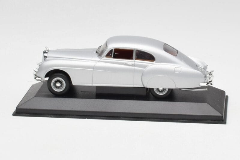 Bentley R-Type Continental Silver Minichamps 1:43 436139421 Diecast