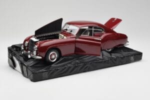 Bentley R-Type Continental Tudor Red Minichamps 1:18 100139421 Diecast - image 2 of 8