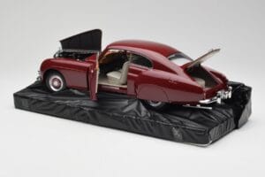 Bentley R-Type Continental Tudor Red Minichamps 1:18 100139421 Diecast - image 5 of 8
