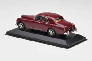 Bentley S1 Continental Flying Spur Burgundy Minichamps 1:43 436139550 Diecast - image 3 of 4