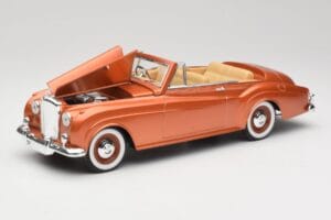 Bentley Type S2 Mulliner Cabriolet Tudor Orange Metallic Solido 1:18 8007 Diecast - image 2 of 8
