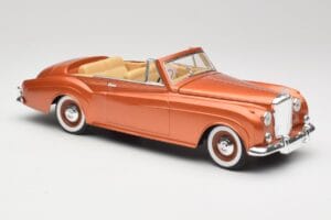 Bentley Type S2 Mulliner Cabriolet Tudor Orange Metallic Solido 1:18 8007 Diecast - image 6 of 8