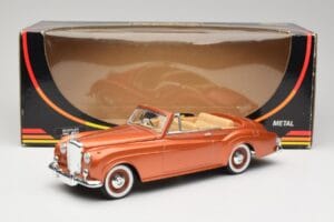 Bentley Type S2 Mulliner Cabriolet Tudor Orange Metallic Solido 1:18 8007 Diecast - image 8 of 8