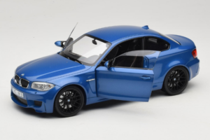 BMW 1M Coupe E82 Blue Metallic Minichamps 1:18 110020025 Diecast - image 2 of 8