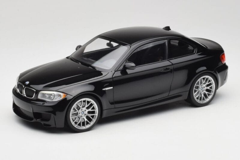 BMW 1M Coupe E82 Black Metallic Minichamps 1:18 110020021 Diecast