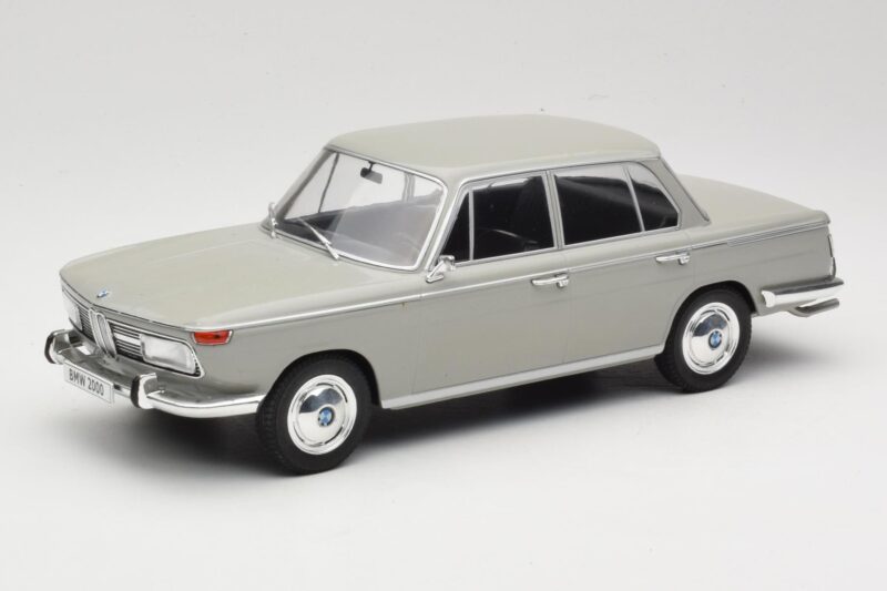 BMW 2000 TI Grey MCG 1:18 MCG18112 Diecast