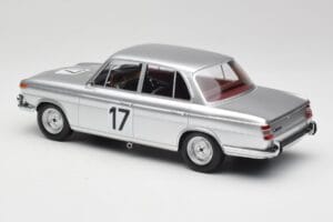 BMW 2000 Ti #17 J. Ickx / H. Hahne 24 Hours of Spa 1966 Winners Minichamps 1:18 107662517 Resin - image 5 of 6
