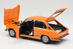 BMW 2000 Tii Touring Orange Minichamps 1:18 80430145824 Diecast - image 5 of 8