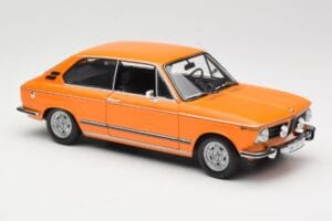 BMW 2000 Tii Touring Orange Minichamps 1:18 80430145824 Diecast - image 6 of 8