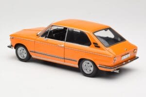 BMW 2000 Tii Touring Orange Minichamps 1:18 80430145824 Diecast - image 7 of 8