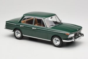 BMW 2000 121 Green MCG 1:18 MCG18542 Diecast - image 4 of 6