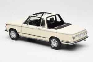 BMW 2002 Baur Cabriolet E10 Chamonix White AUTOart 1:18 70532 Diecast - image 7 of 8