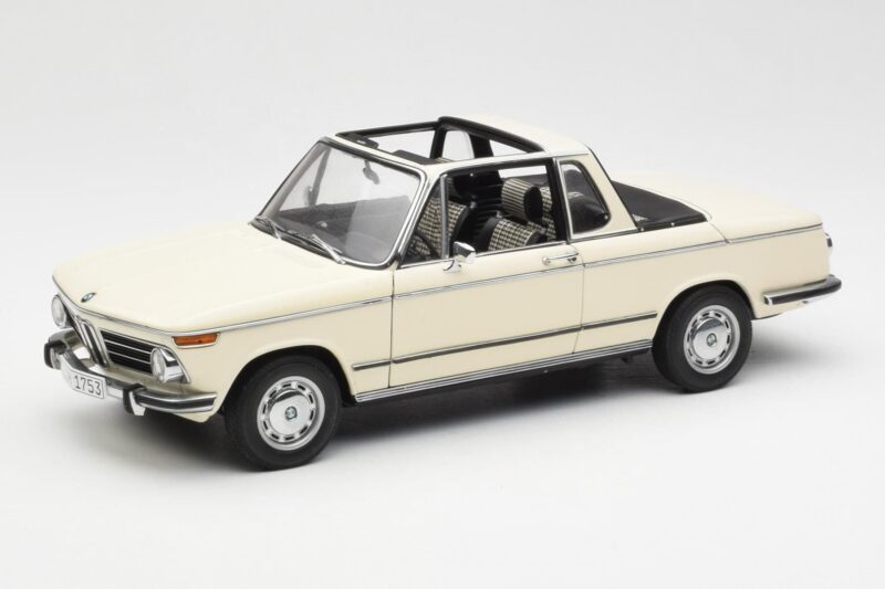 BMW 2002 Baur Cabriolet E10 Chamonix White AUTOart 1:18 BMW 2002 Baur Cabriolet E10 Chamonix White AUTOart 1:18 70532 Diecast