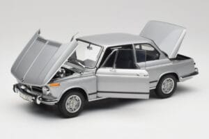 BMW 2002 Tii Polaris Silver AUTOart 1:18 80430146517 Diecast - image 2 of 8