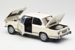 BMW 2002 White Kyosho 1:18 08541W Diecast - image 5 of 8