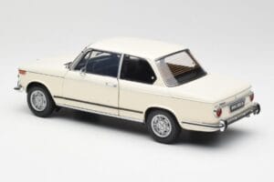 BMW 2002 White Kyosho 1:18 08541W Diecast - image 7 of 8