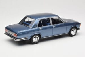 BMW 2500 E3 Blue Metallic BoS Models 1:18 BOS030 Resin - image 2 of 6