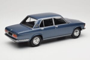 BMW 2500 E3 Blue Metallic Minichamps 1:18 155029200 Diecast - image 2 of 6
