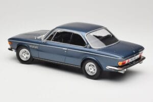 BMW 2800 CS E9 Blue Metallic Minichamps 1:18 155028032 Diecast - image 5 of 6