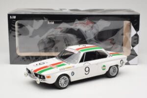 BMW 2800 CS E9 #9 Castrol BMW T. Moorkens / E. Haxhe 24 Hours of Spa 1971 Minichamps 1:18 155712709 Diecast - image 6 of 6