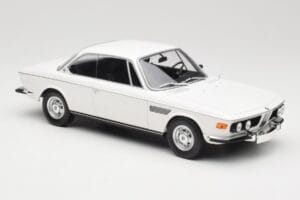 BMW 2800 CS E9 White Minichamps 1:18 155028030 Diecast - image 4 of 6