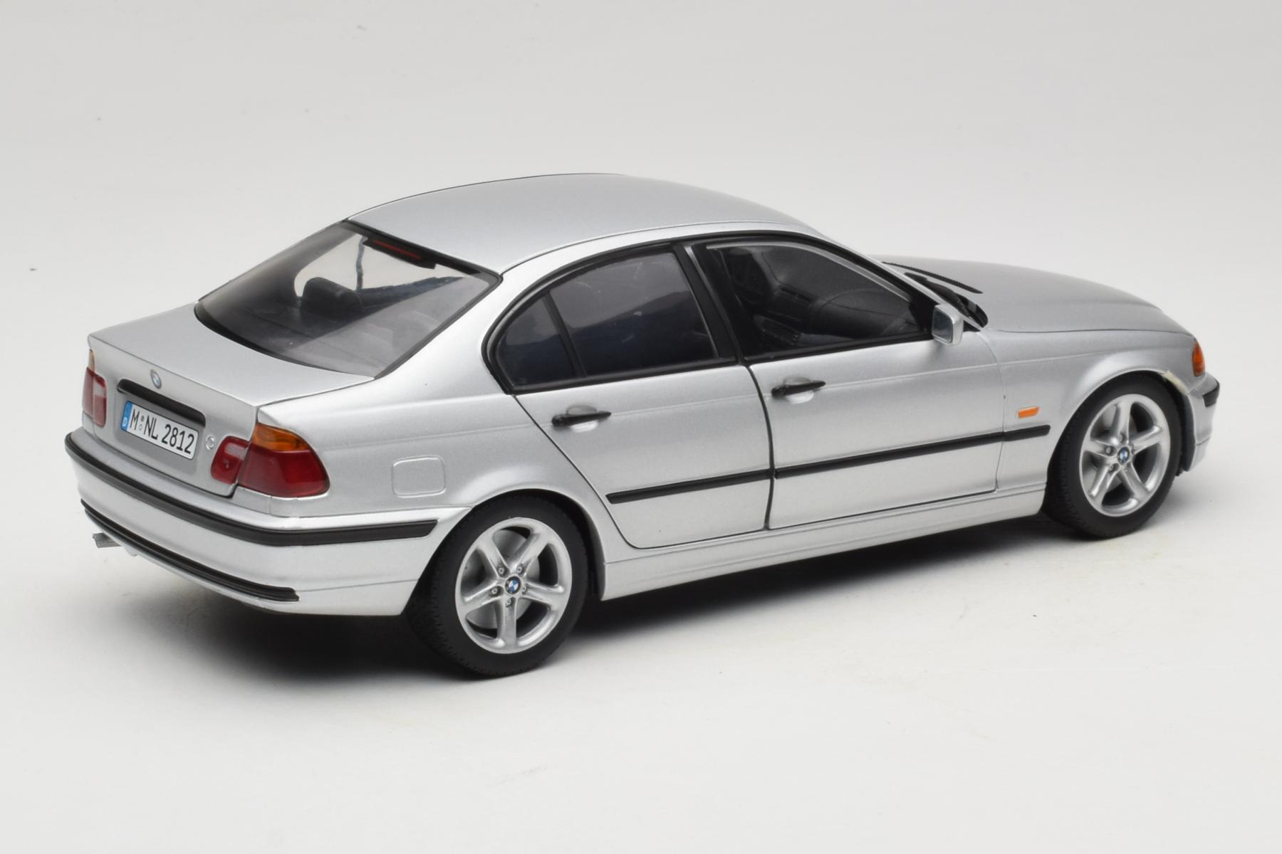 UT Models BMW 3 Series E46 1:18 Diecast Silver Sedan UT Models BMW 3 Series E46 1:18 Diecast Silver Sedan