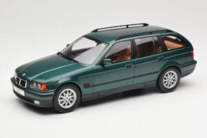 BMW 3 Series E36 Touring Green Metallic MCG 1:18 MCG18366 Diecast