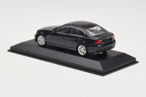 BMW 3 Series E90 Dark Blue Metallic Minichamps 1:43 80420392151-R Diecast - image 4 of 5