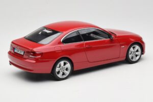 BMW 3 Series E92 Red Kyosho 1:18 80430407219 Diecast - image 3 of 8
