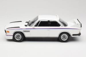 BMW 3.0 CSL E9 White Minichamps 1:18 155028136 Diecast - image 3 of 6