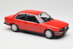 BMW 323i E21 Red Minichamps 1:18 155026000 Diecast - image 4 of 6