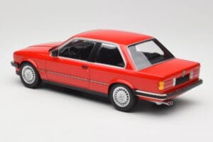 BMW 323i E21 Red Minichamps 1:18 155026000 Diecast - image 5 of 6