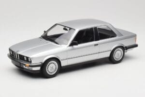 BMW 323i E21 Silver Minichamps 1:18 155026001 Diecast