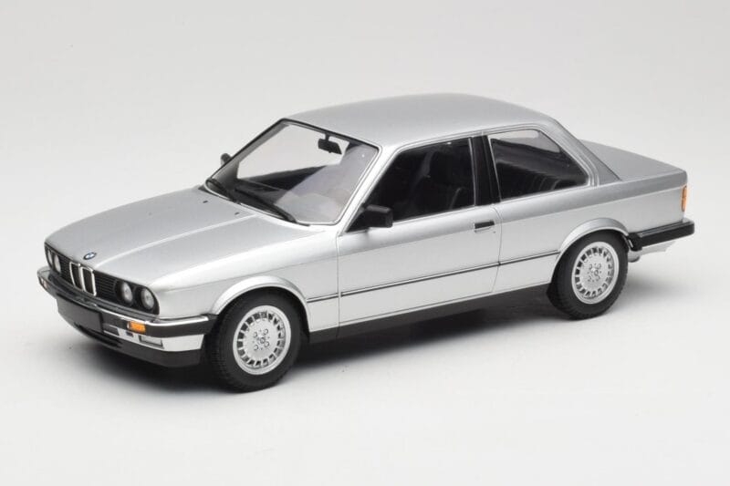 BMW 323i E21 Silver Minichamps 1:18 155026001 Diecast