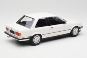 BMW 323i E21 White Minichamps 1:18 155026005 Diecast - image 2 of 6