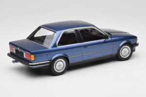 BMW 323i E30 Blue Metallic Minichamps 1:18 155026002 Diecast - image 2 of 6