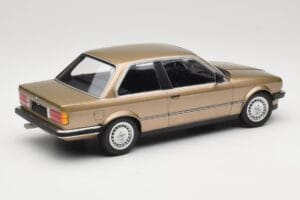 BMW 323i E30 Brown Metallic Minichamps 1:18 155026004 Diecast - image 2 of 6
