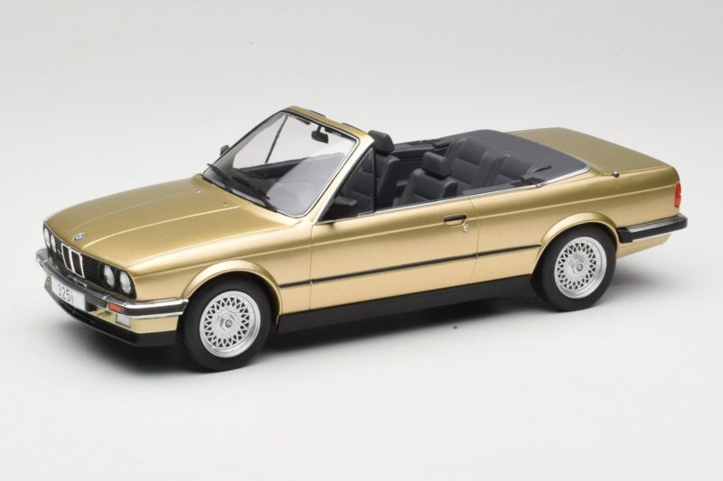 BMW 325i E30 Cabriolet Beige MCG 1:18 MCG18544 Diecast