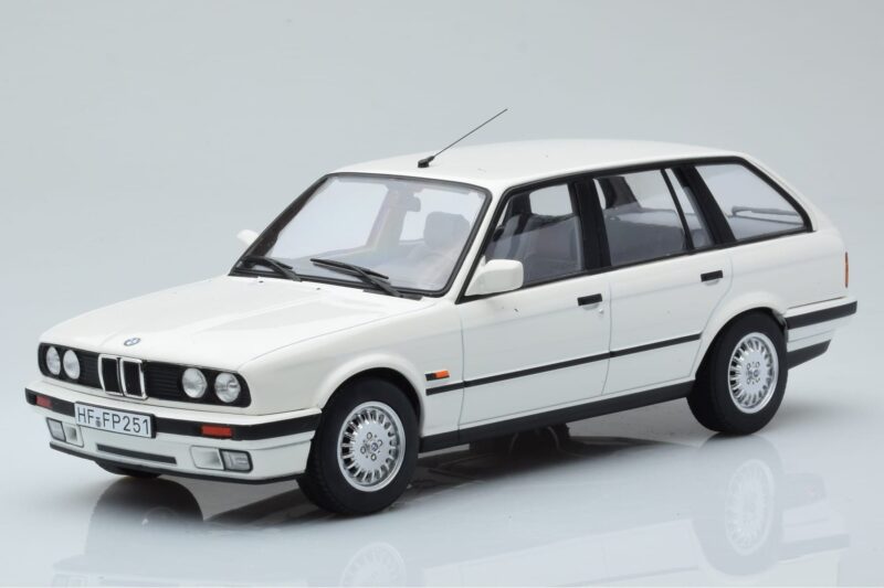 BMW 325i E30 Touring White Limited Edition Norev 1:18 BMW 325i E30 Touring White Limited Edition Norev 1:18 183217 Diecast