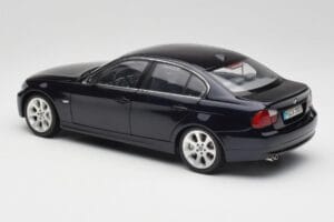 BMW 330i E46 Black Kyosho 1:18 08731RB Diecast - image 7 of 8