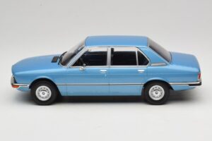 BMW 5 Series E12 Blue MCG 1:18 MCG18541 Diecast - image 3 of 6