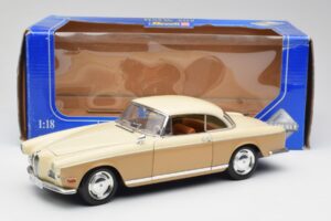 BMW 503 Beige Revell 1:18 8832 Diecast - image 8 of 8
