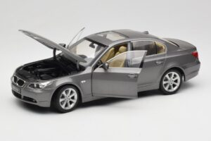 BMW 530i E60 Grey Metallic Revell 1:18 08841 Diecast - image 2 of 8