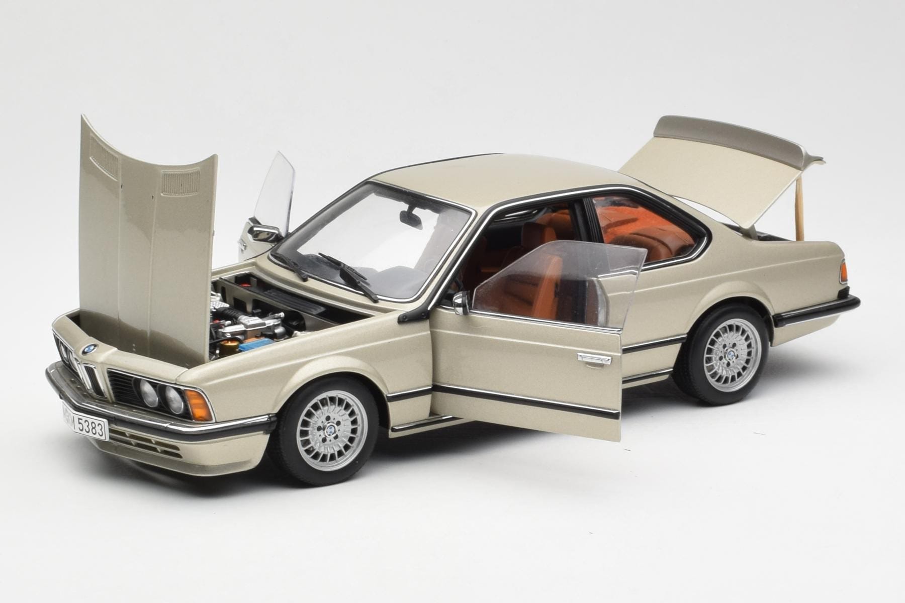 AUTOart BMW 635 CSi E24 1:18 Diecast Grand Tourer